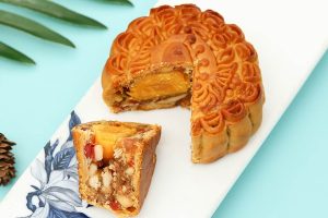 Cách làm bánh trung thu thập cẩm gà quay trứng muối siêu ngon