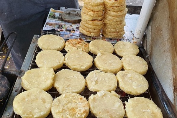 top-7-dia-chi-banh-san-nuong-ha-noi-thom-bui-ngon-ngay-ngat-2
