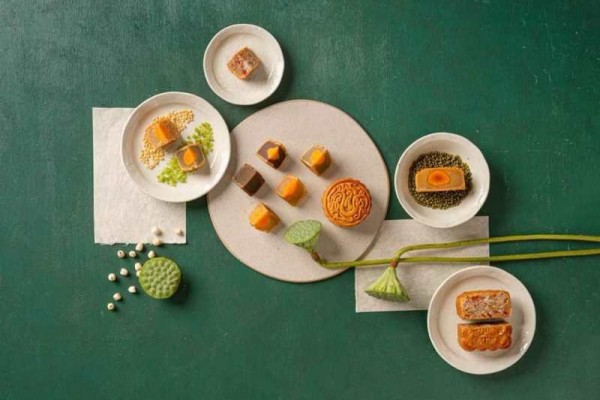 banh-trung-thu-thu-huong-thom-ngon-dep-mat-voi-nhieu-huong-vi-khac-nhau