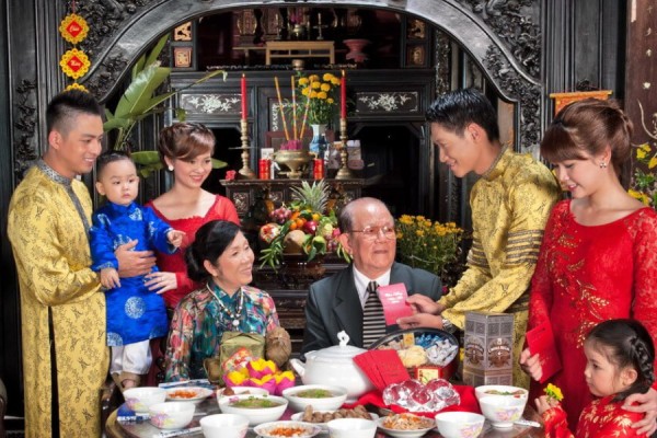 bua-com-doan-vien-cung-gia-dinh-trong-ngay-tet-trung-thu