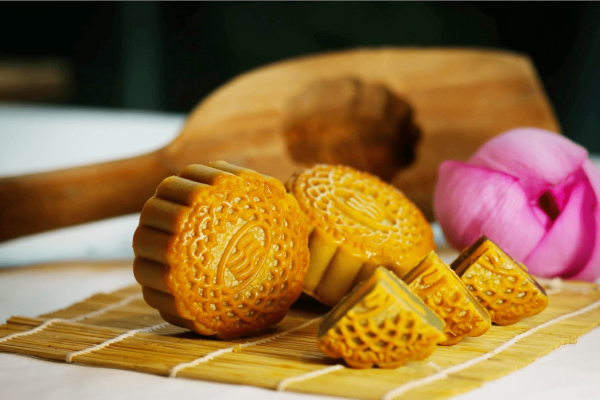 Cửa Hàng Bánh Trung Thu Sài Gòn tiem-banh-cong-quynh